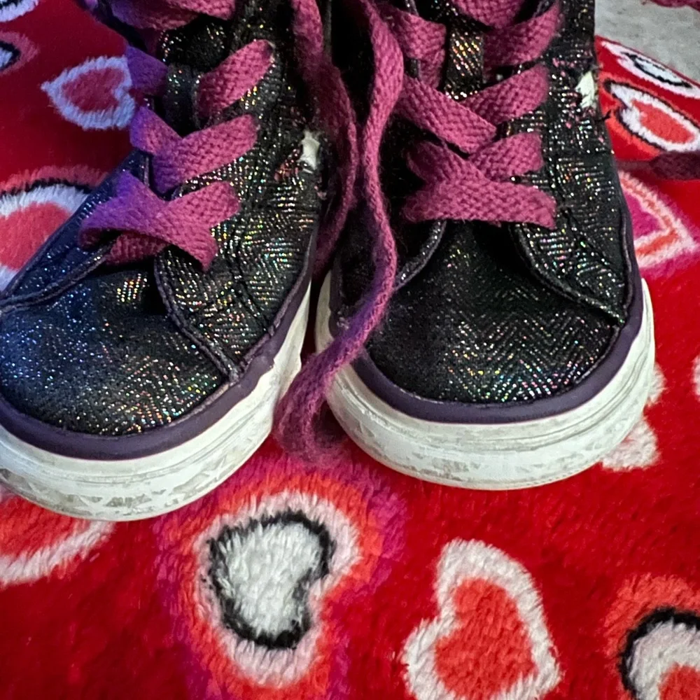 Converse size 6